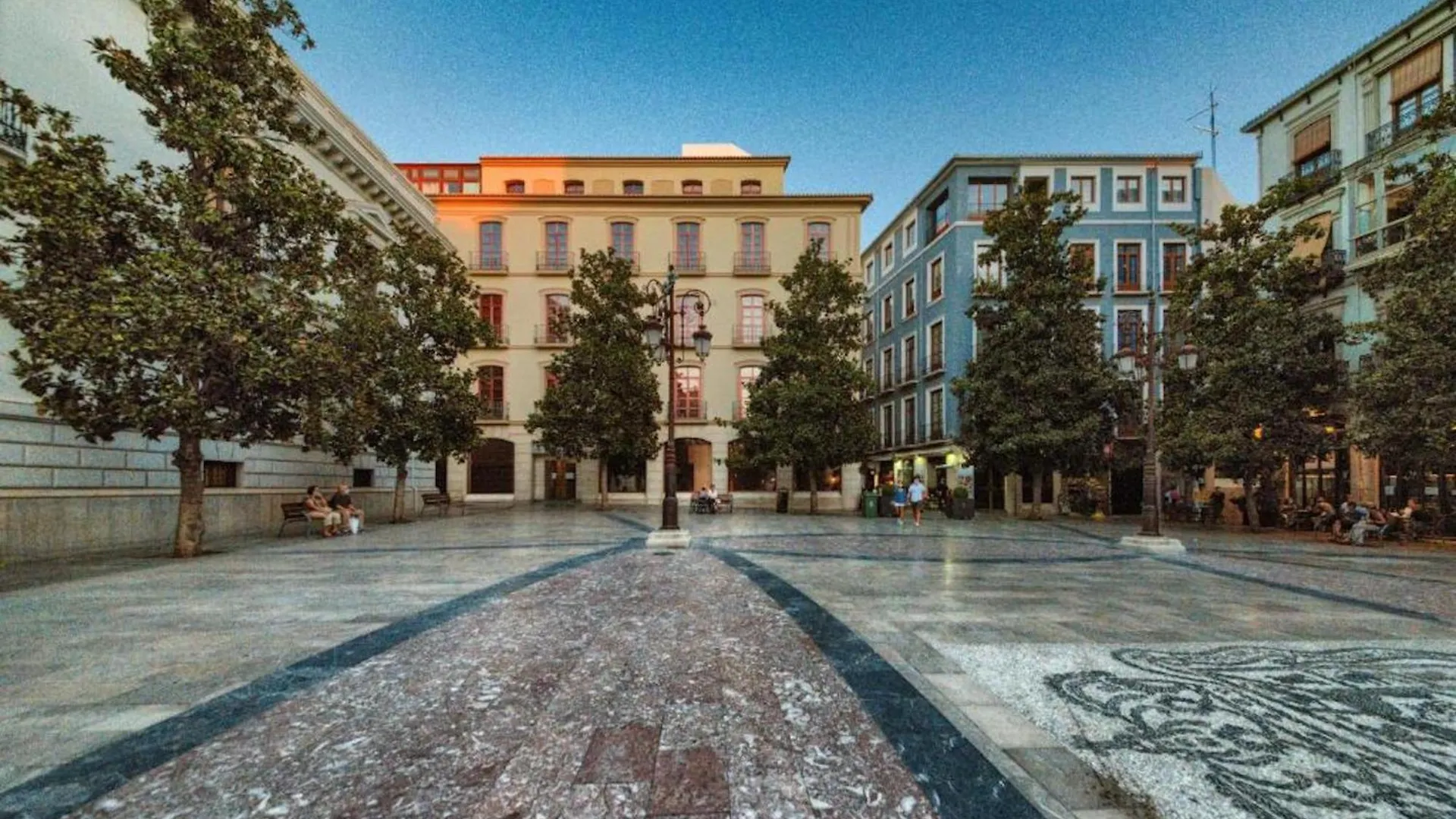 Apartamento En Casco Historico Con Terraza Comunitaria Y Parking Opcional Гранада Испания